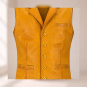 Close-up of the Ravenscroft Yellow waxed lambskin texture, notch lapel, buttons and welt pockets.
